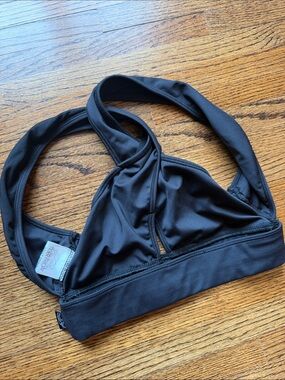 Tiger Friday AS great condition Black twist Top